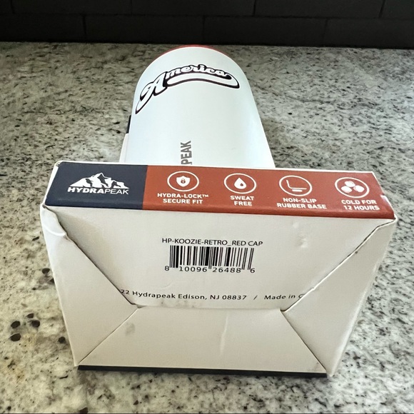 NWT Hydrapeak ‘America’ Slim Can Cooler - Picture 7 of 10